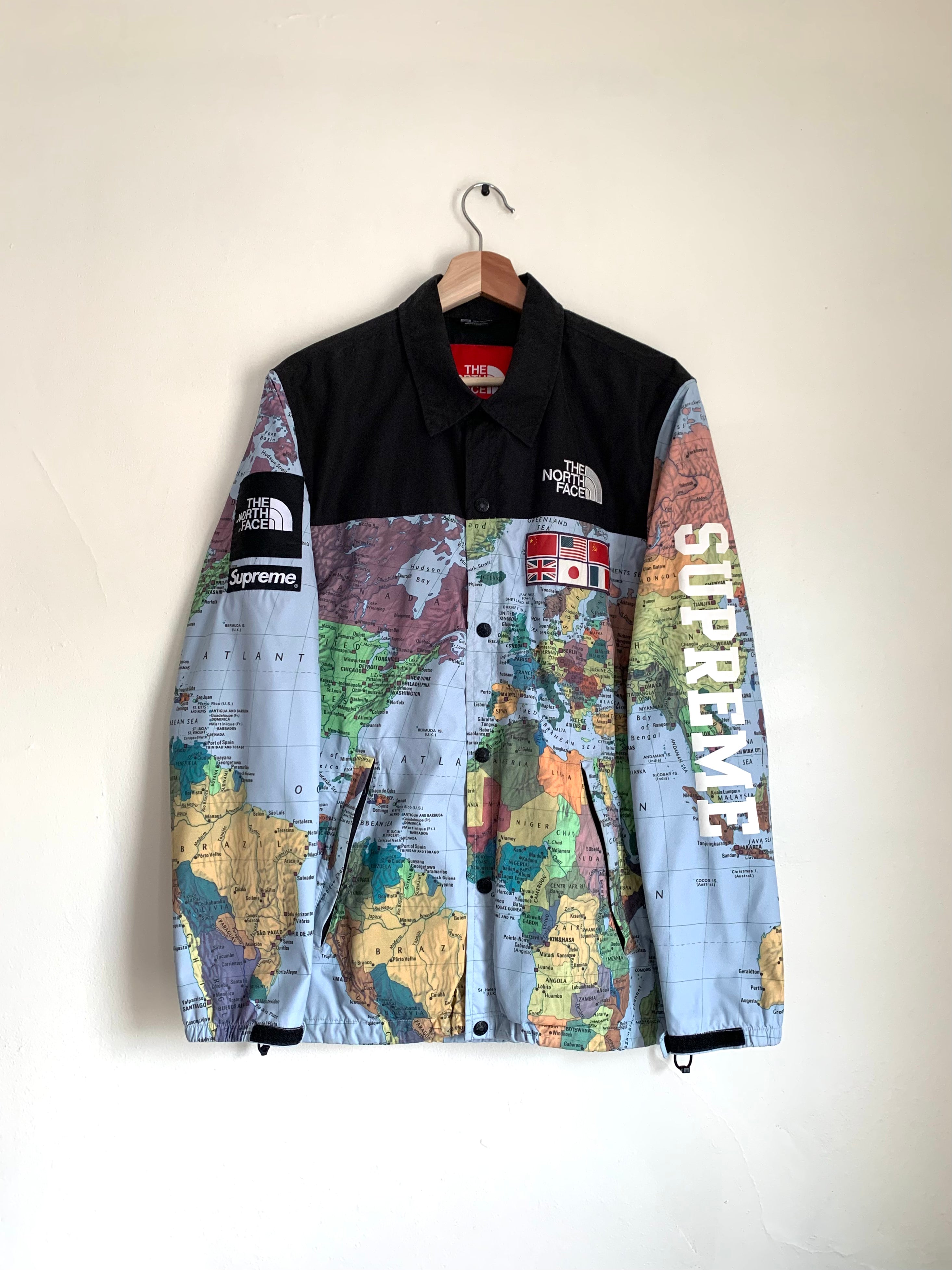 RUSHOLME   Supreme The North Face Atlas Expedition Coaches Jacket